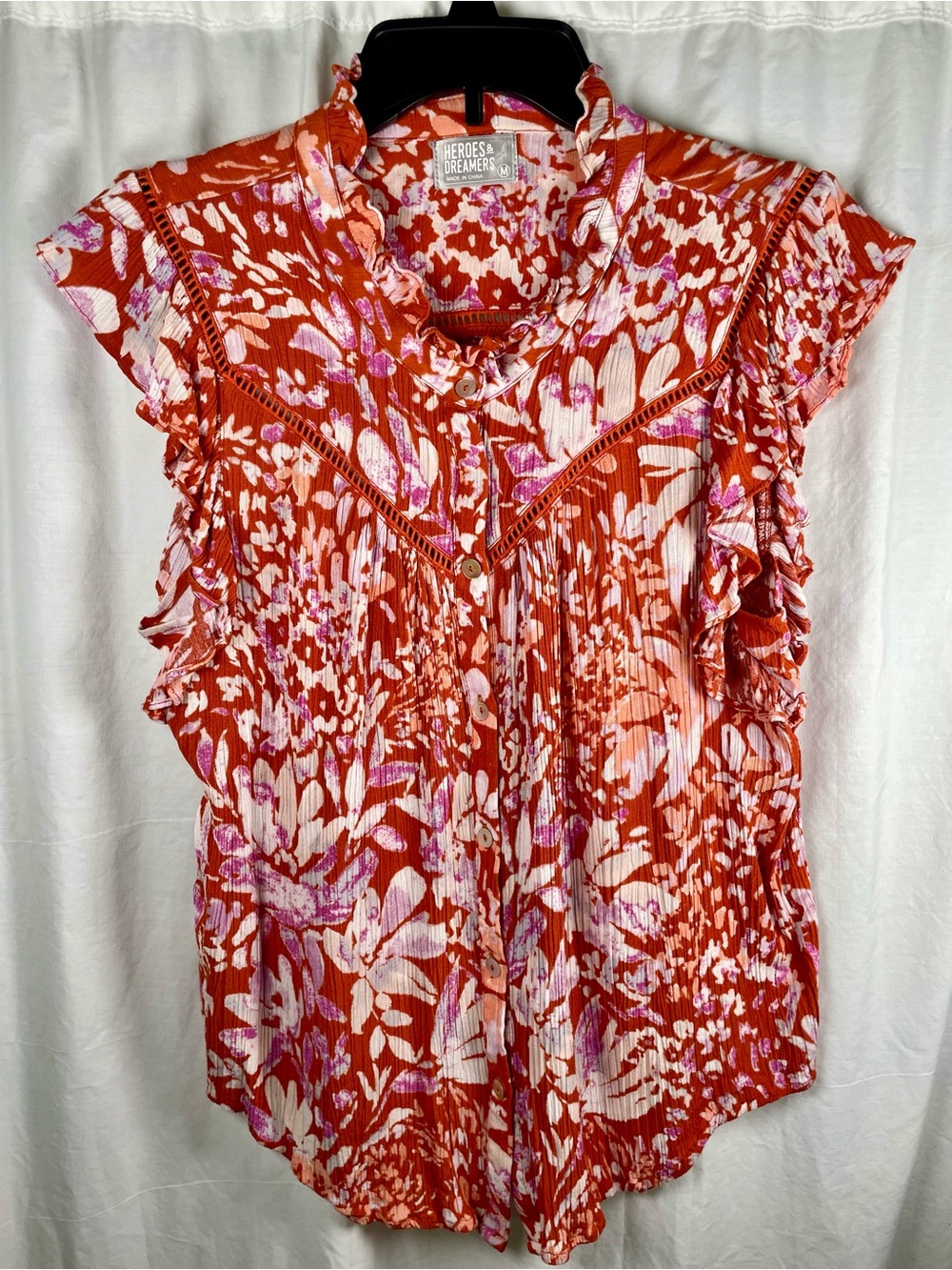 Heroes and Dreamers Red Floral Ruffle-Trim Blouse Size Medium